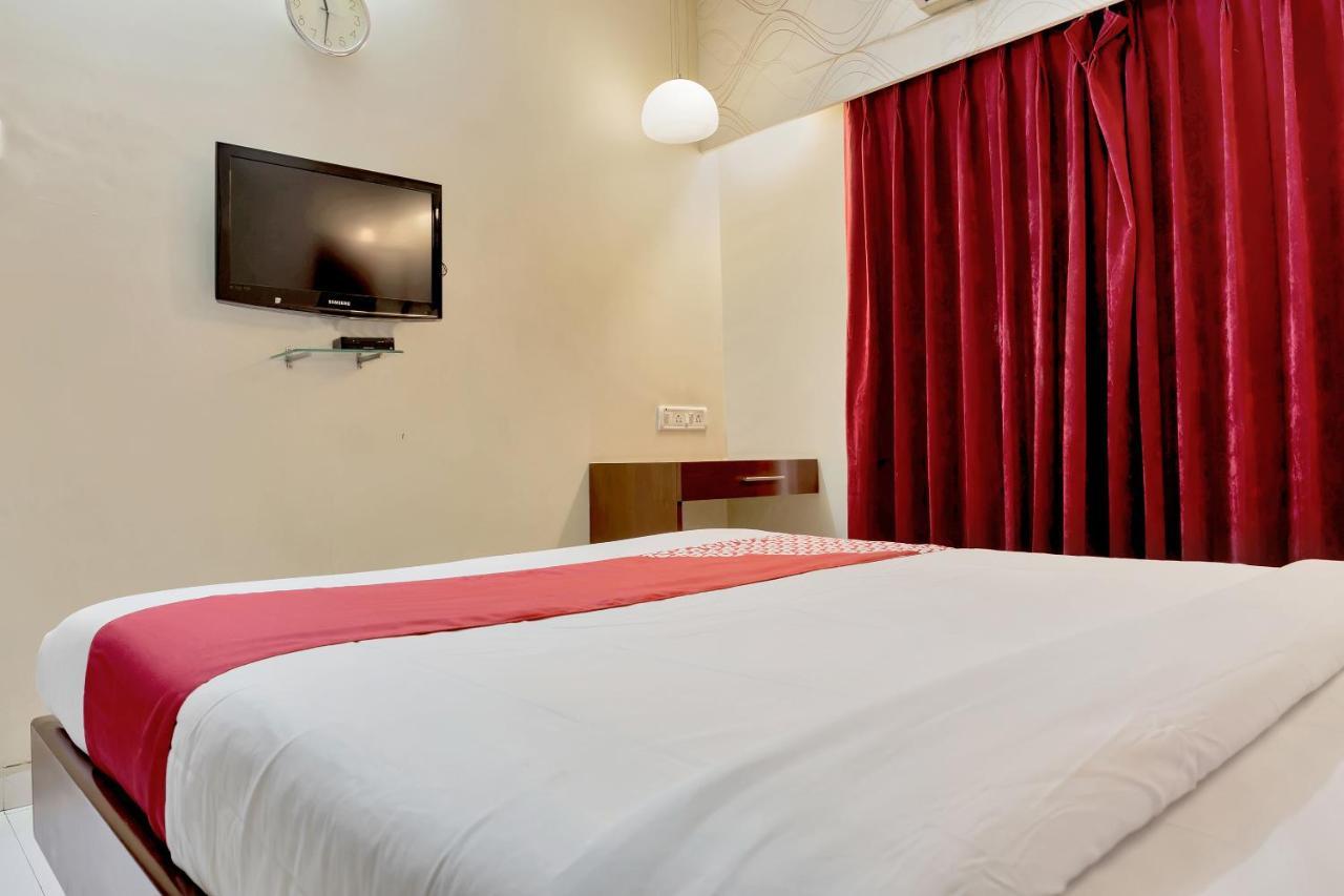 Konark Apartment Mālād Esterno foto