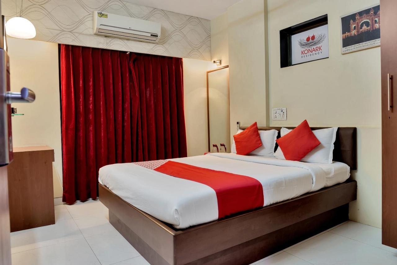 Konark Apartment Mālād Esterno foto