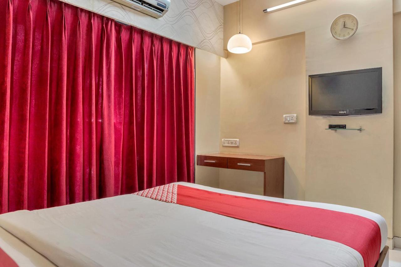 Konark Apartment Mālād Esterno foto