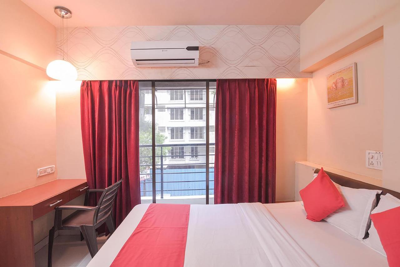 Konark Apartment Mālād Esterno foto