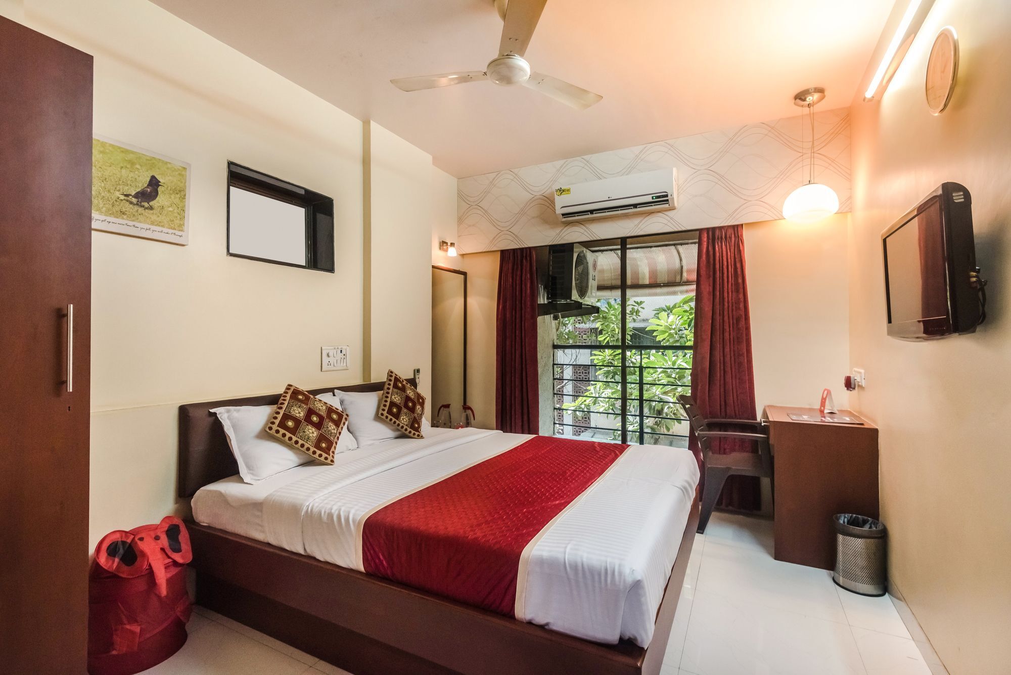 Konark Apartment Mālād Esterno foto